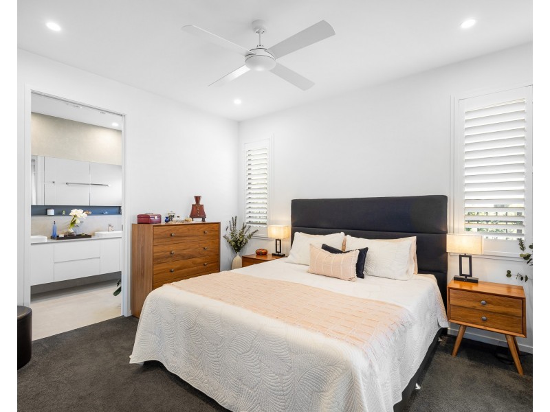 245/2 Retreat Dr, Buderim QLD 4556