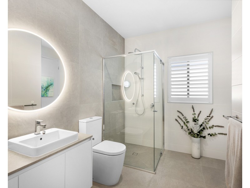 245/2 Retreat Dr, Buderim QLD 4556