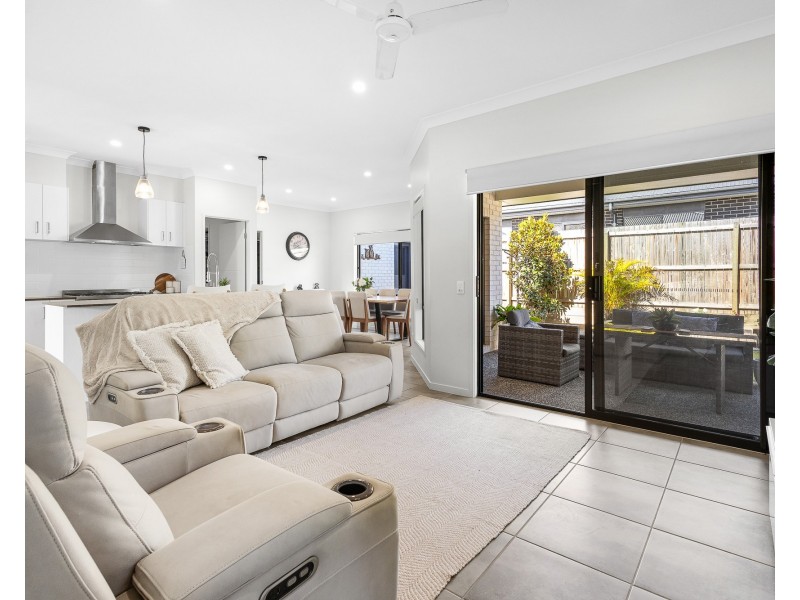 3 Serenity Cres, Donnybrook QLD 4510
