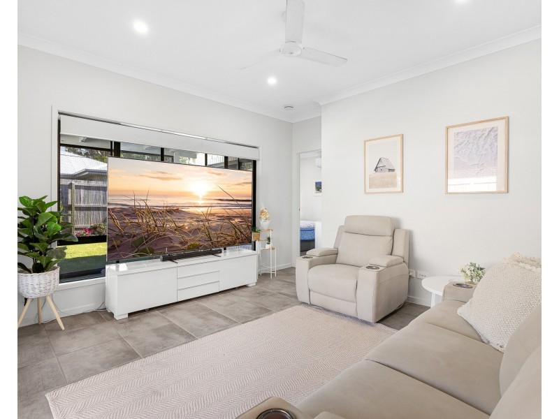 3 Serenity Cres, Donnybrook QLD 4510