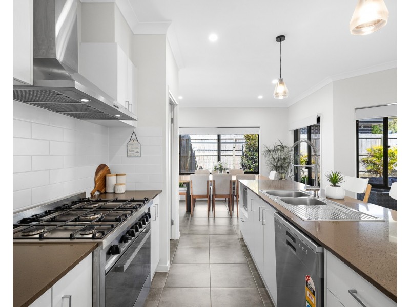 3 Serenity Cres, Donnybrook QLD 4510