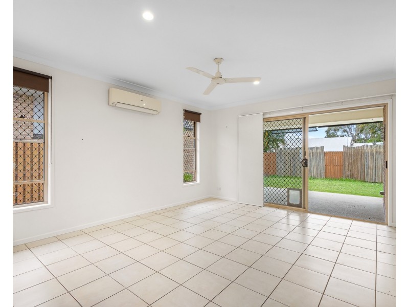 26 Parkland Dr, Pacific Paradise QLD 4564