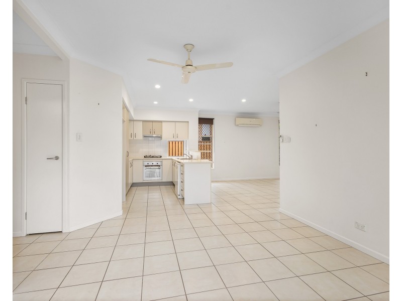 26 Parkland Dr, Pacific Paradise QLD 4564