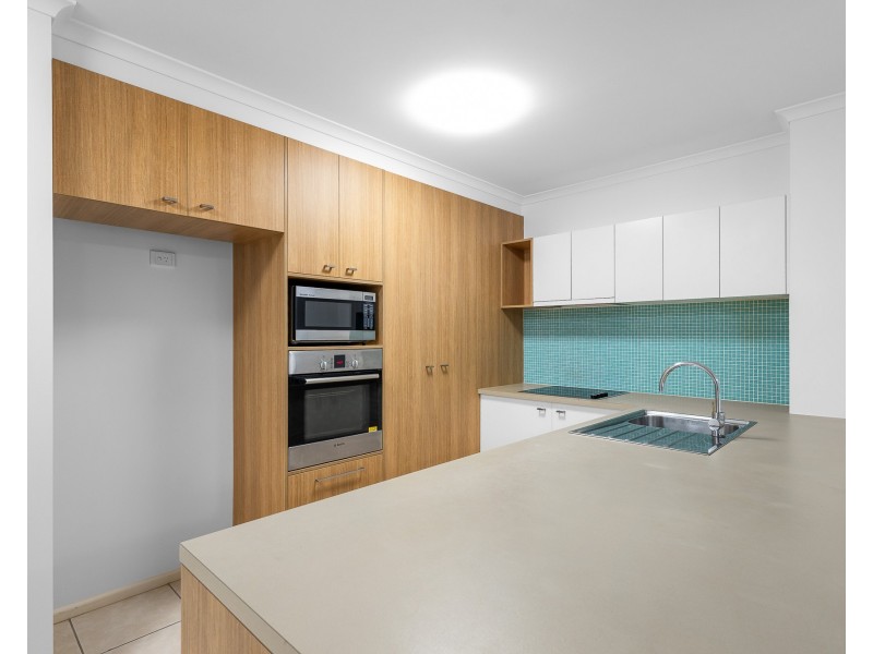 49/1 Poinsettia Ct, Mooloolaba QLD 4557