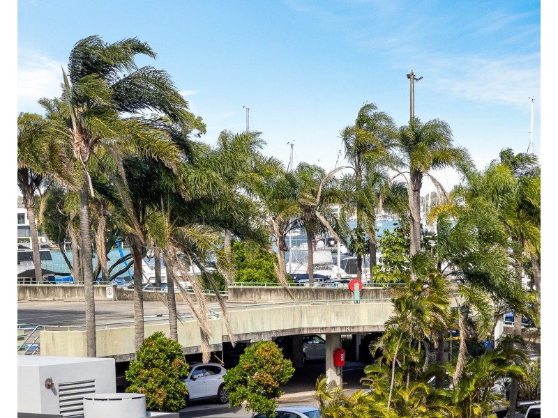 12/13 Burnett St, Mooloolaba QLD 4557