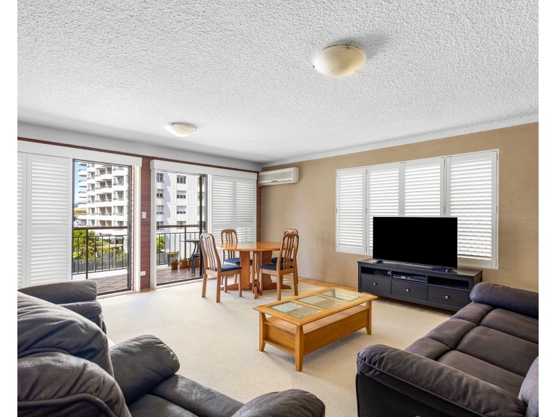 12/13 Burnett St, Mooloolaba QLD 4557