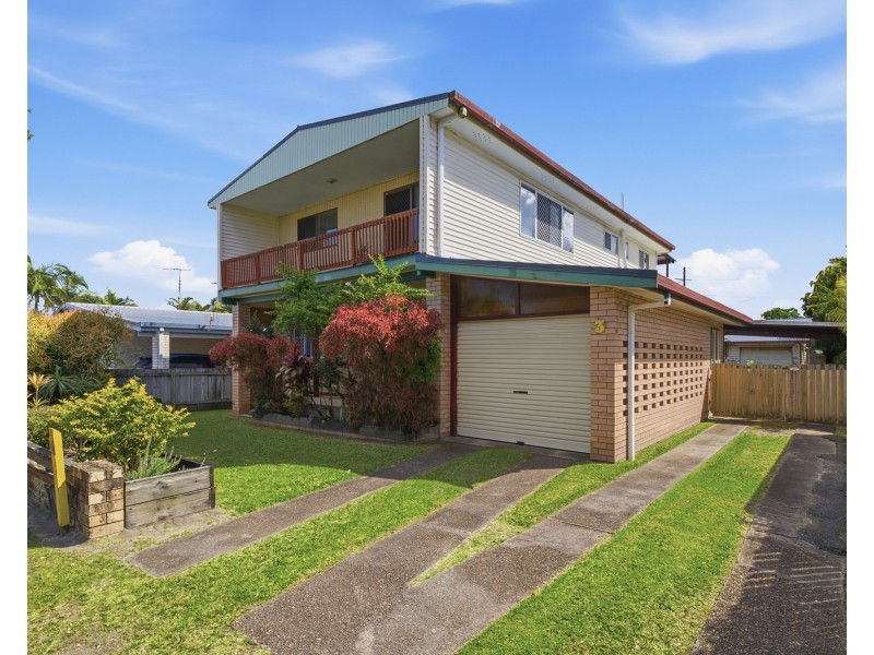 3 Bowman Rd, Caloundra QLD 4551