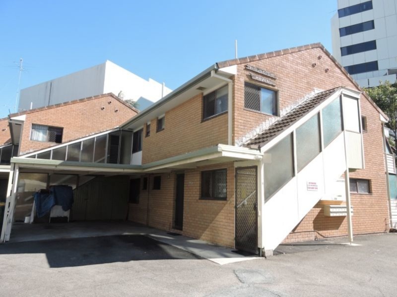 1/28a Marine Parade, Southport QLD 4215