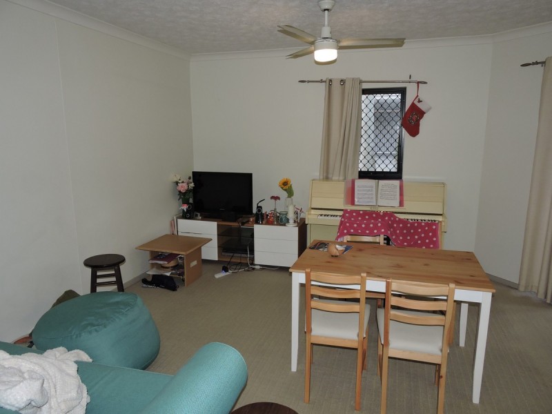 1/6 White Street, Southport QLD 4215