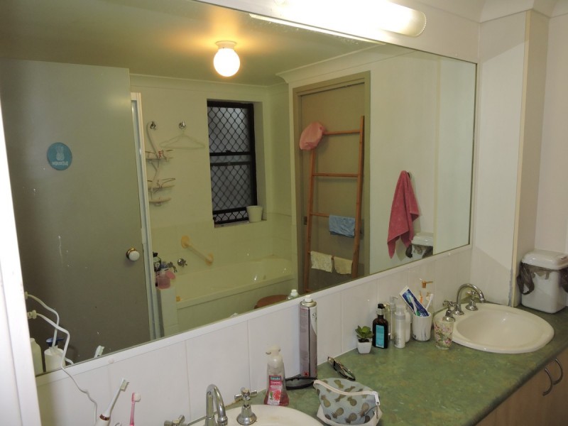 1/6 White Street, Southport QLD 4215