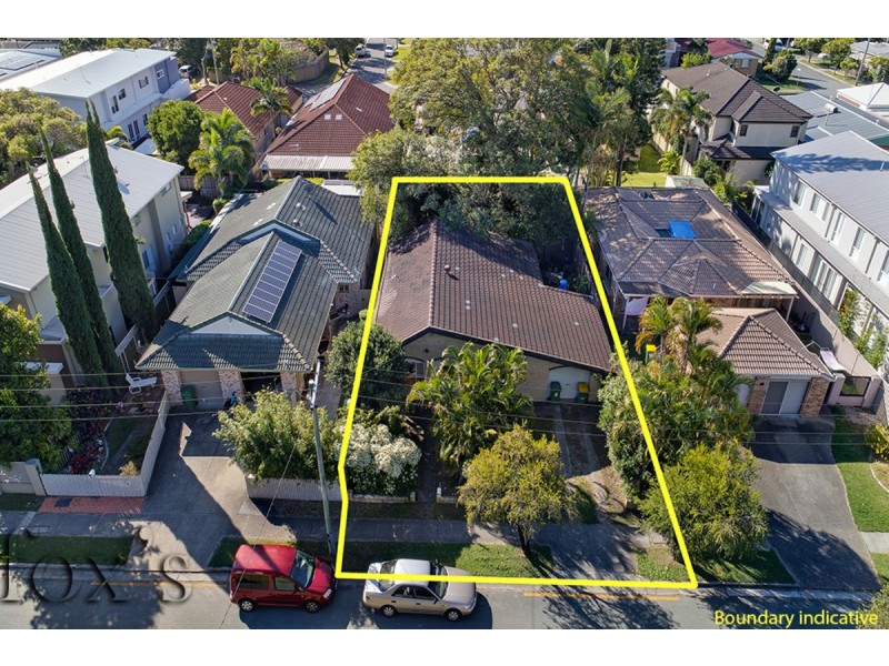 15 Cawthray Street, Biggera Waters QLD 4216