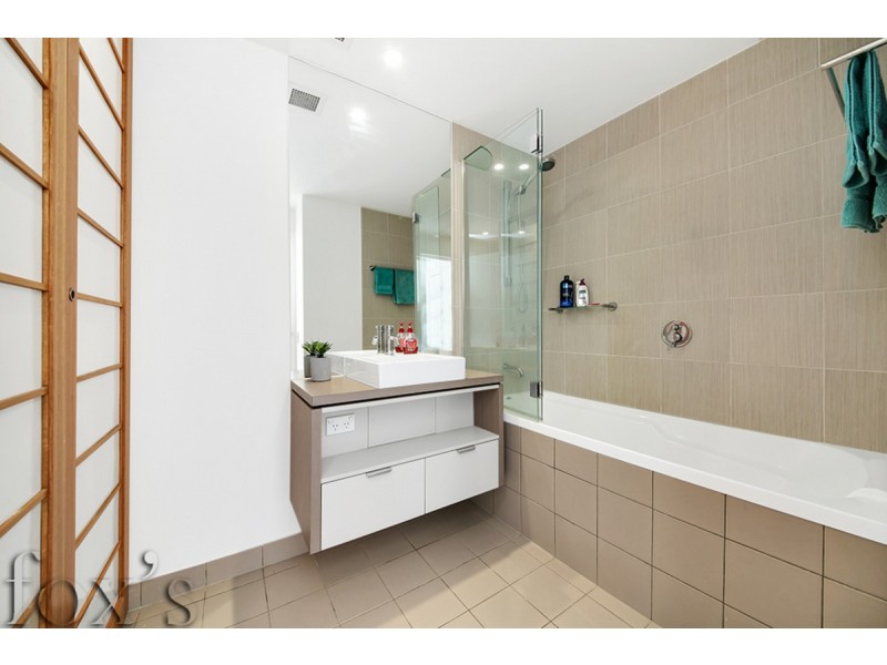 111/60 Riverwalk Avenue, Robina QLD 4226