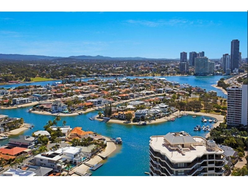 131/8 Admiralty Drive, Surfers Paradise QLD 4217