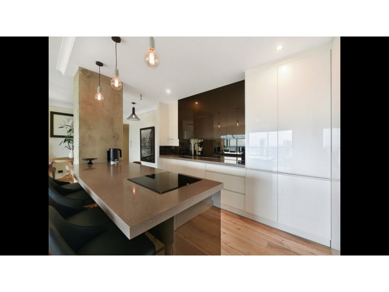 131/8 Admiralty Drive, Surfers Paradise QLD 4217