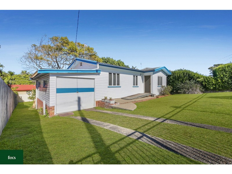 6 Horder Avenue, Labrador QLD 4215