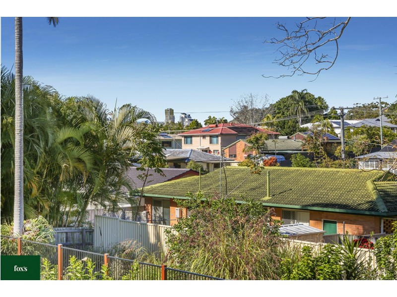 6 Horder Avenue, Labrador QLD 4215