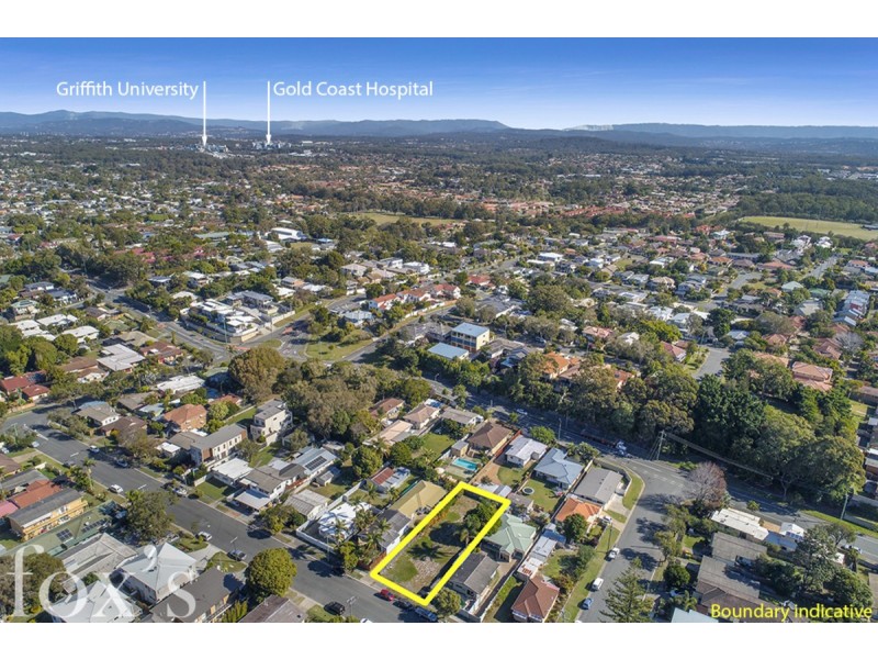 22 Middle Street, Labrador QLD 4215