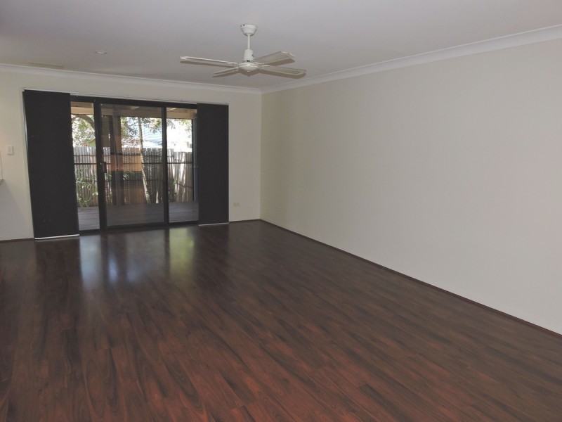 4/14 Terrigal Crescent, Southport QLD 4215