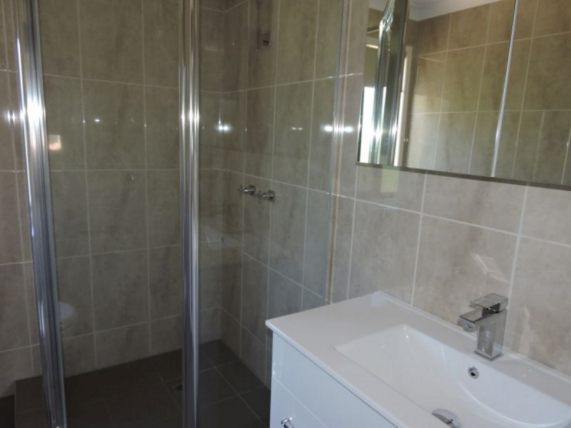 4/14 Terrigal Crescent, Southport QLD 4215