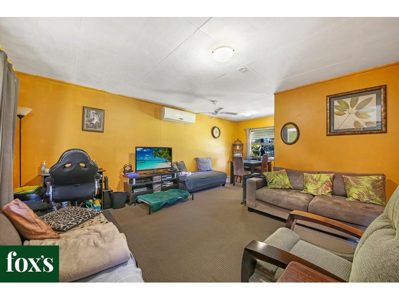 66 Deakin Avenue, Southport QLD 4215