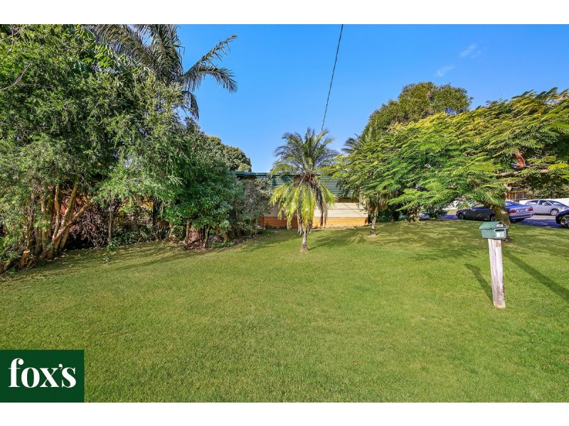 66 Deakin Avenue, Southport QLD 4215