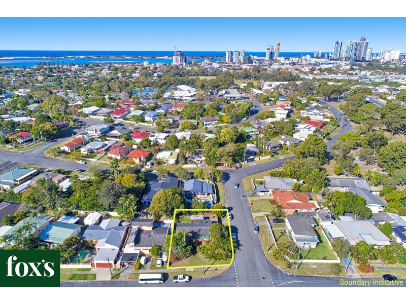 66 Deakin Avenue, Southport QLD 4215