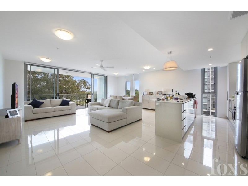 508/378 Marine Parade, Labrador QLD 4215