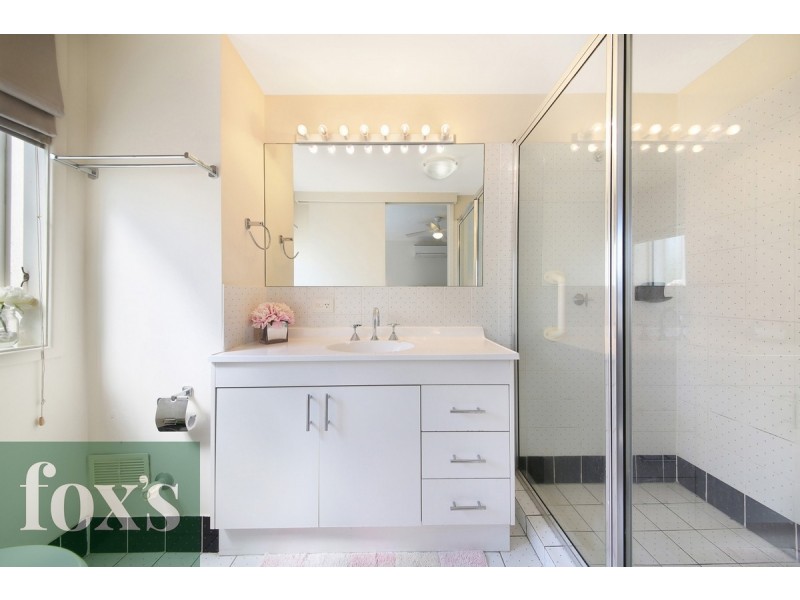 7/4 Madang Crescent, Runaway Bay QLD 4216