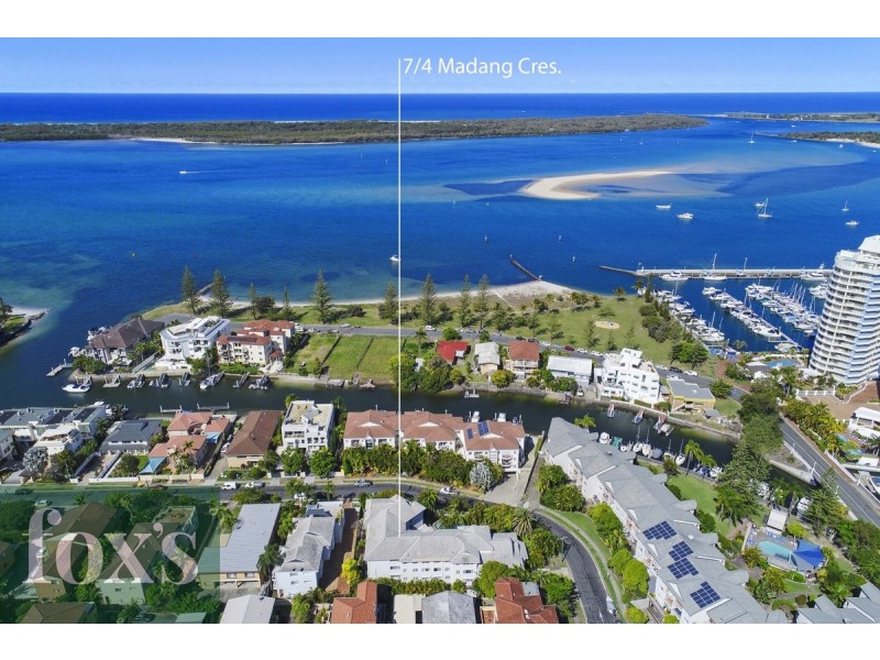 7/4 Madang Crescent, Runaway Bay QLD 4216
