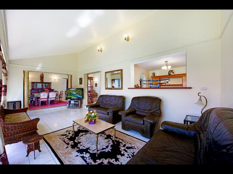 6 Mooyumbin Court, Nerang QLD 4211