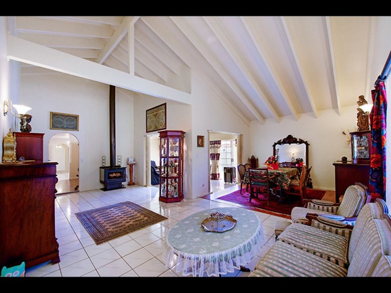 6 Mooyumbin Court, Nerang QLD 4211