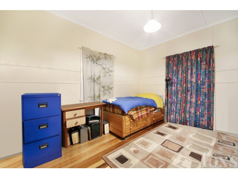 18 Ernest Street, Labrador QLD 4215