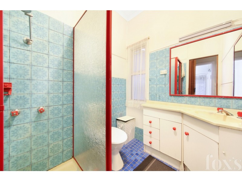 18 Ernest Street, Labrador QLD 4215