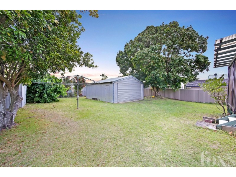 18 Ernest Street, Labrador QLD 4215