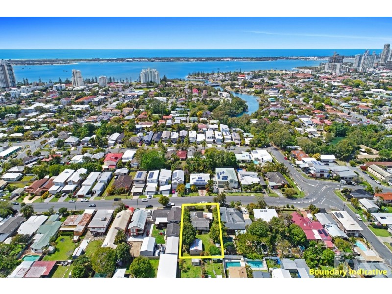 18 Ernest Street, Labrador QLD 4215