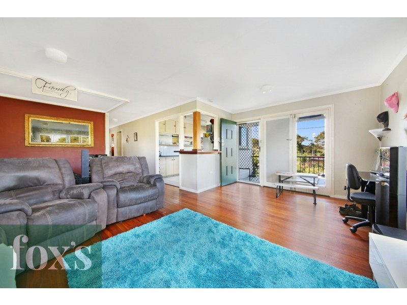 41 Cooleroo Crescent, Southport QLD 4215