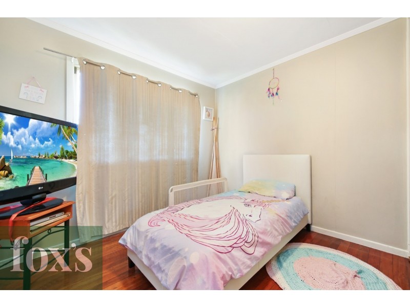 41 Cooleroo Crescent, Southport QLD 4215