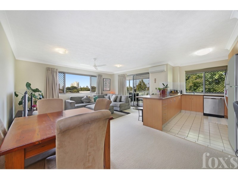18/27 Walton Street, Southport QLD 4215