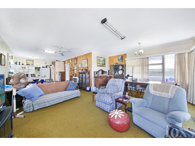 51 Broad Street, Labrador QLD 4215