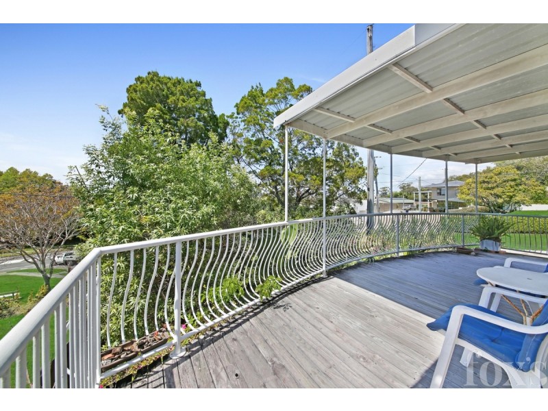 51 Broad Street, Labrador QLD 4215