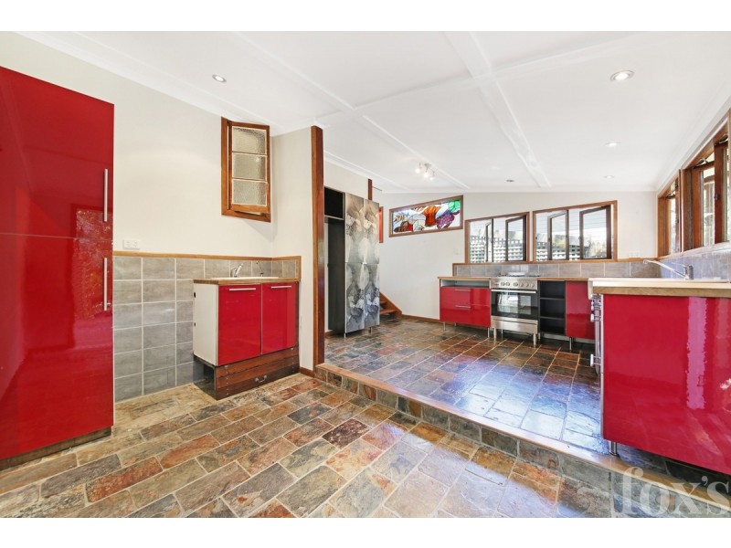 5 Walton Street, Southport QLD 4215