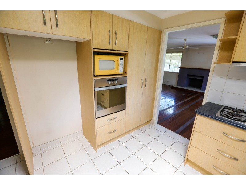 12 Forrest Avenue, Molendinar QLD 4214