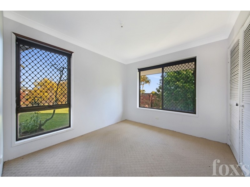 4 Maris Street, Southport QLD 4215