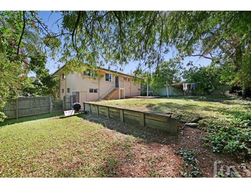 15 Gayle Street, Southport QLD 4215
