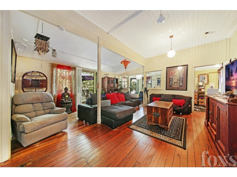 1 Sydney Street, Labrador QLD 4215