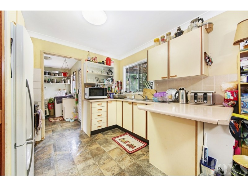 18 Terrigal Crescent, Southport QLD 4215