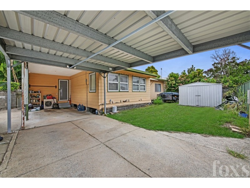 18 Terrigal Crescent, Southport QLD 4215