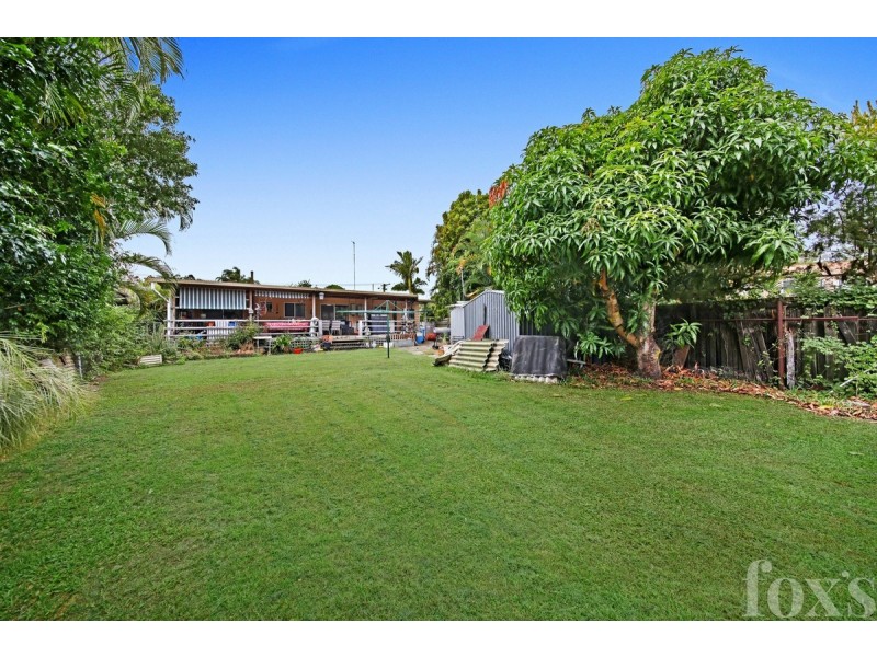 18 Terrigal Crescent, Southport QLD 4215