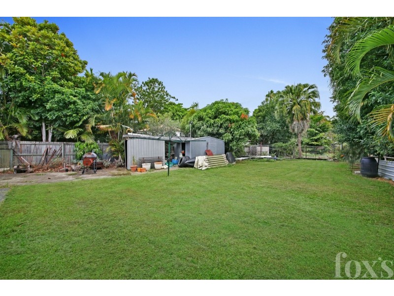 18 Terrigal Crescent, Southport QLD 4215