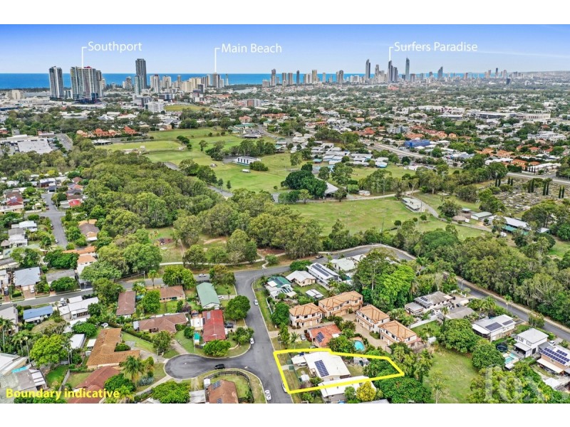 18 Terrigal Crescent, Southport QLD 4215